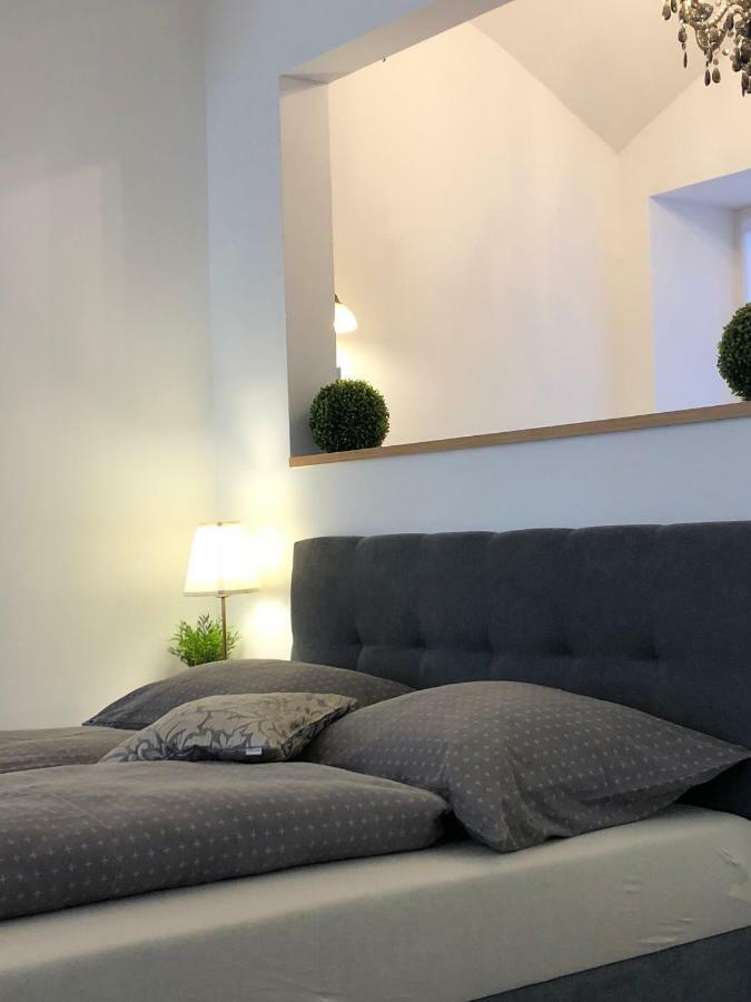 Frank Apartman Deluxe Villa Eger Luaran gambar