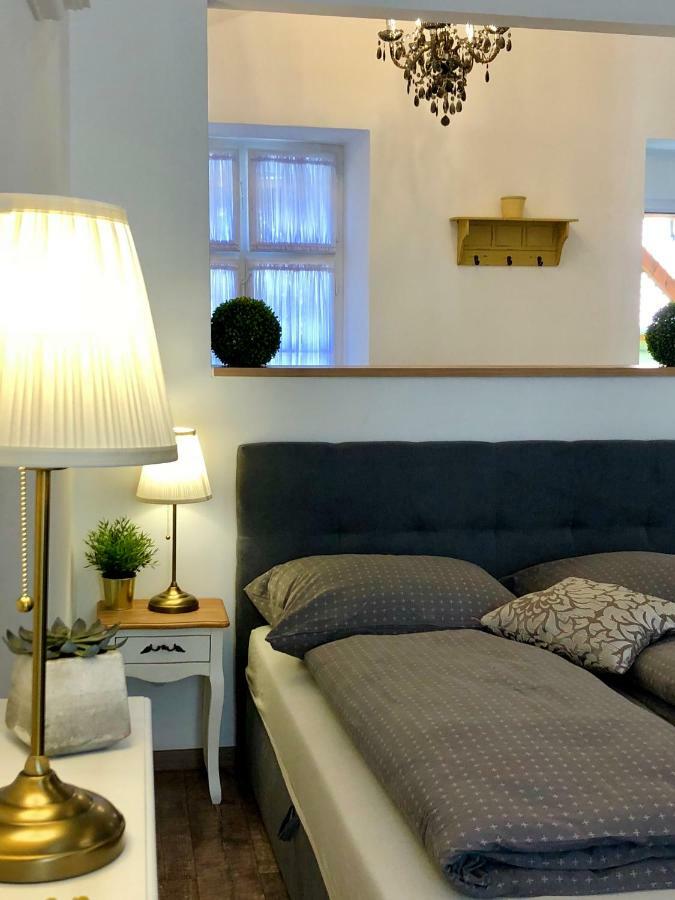 Frank Apartman Deluxe Villa Eger Luaran gambar