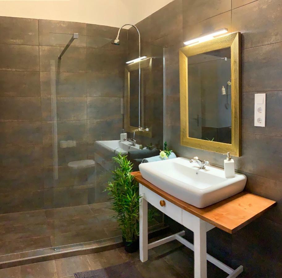 Frank Apartman Deluxe Villa Eger Luaran gambar